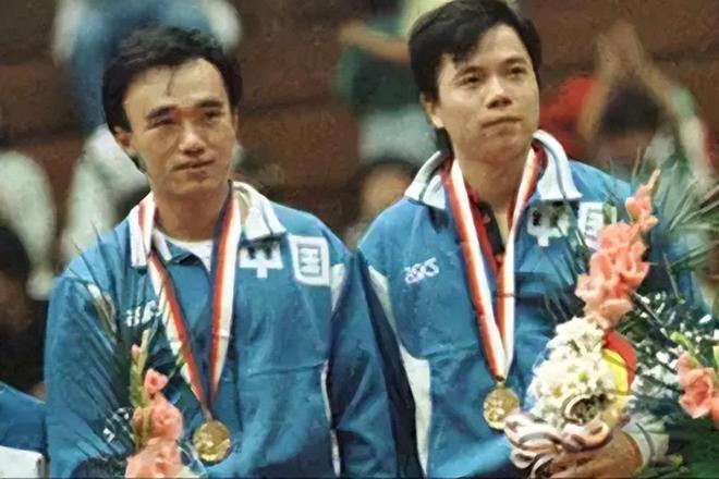 小小桃儿 小小桃儿我都很乐意帮助你