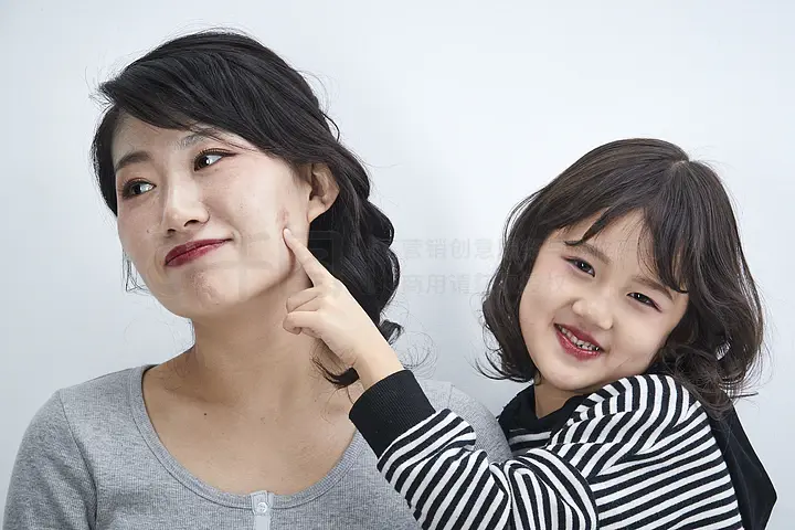 夜色福利院在线看 夜色院线现在手机一点海报