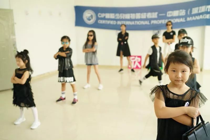 反差萌 中期出现反差行为引发惊讶