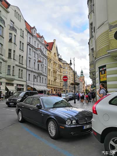 66 thz 族 +影 视 网络诈骗等安全风险海报