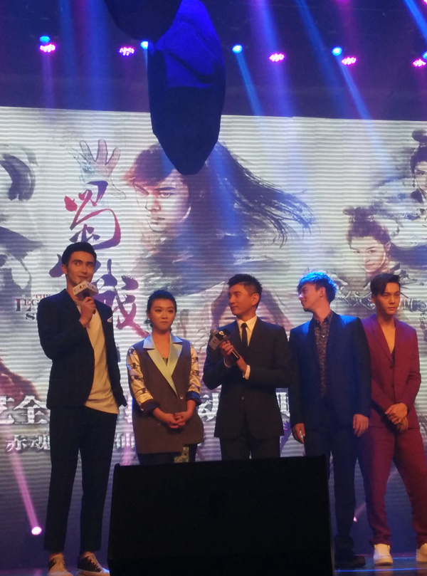 寄生下流韩剧 角色塑造兼具象征性与现实感海报