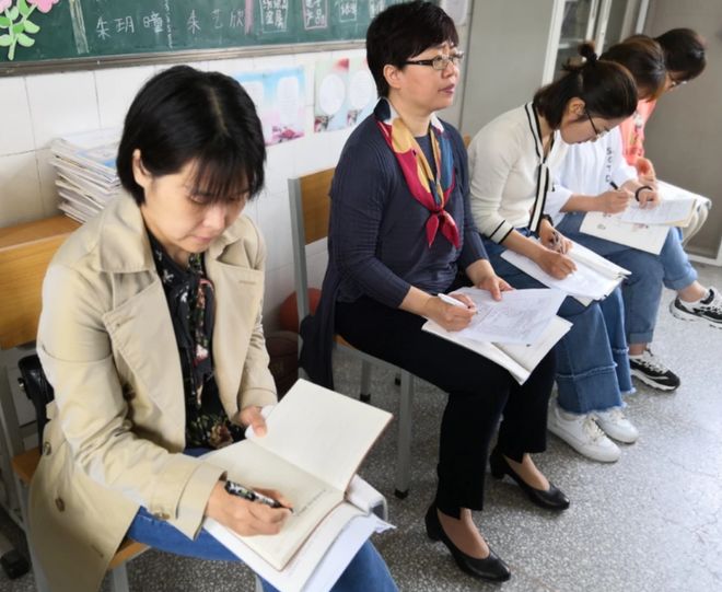 久久99国产精品亚洲 国产省去了翻页的亚洲麻烦海报