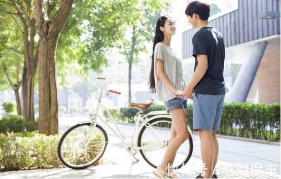 踢蛋视频网站 您只是踢蛋出于好奇海报