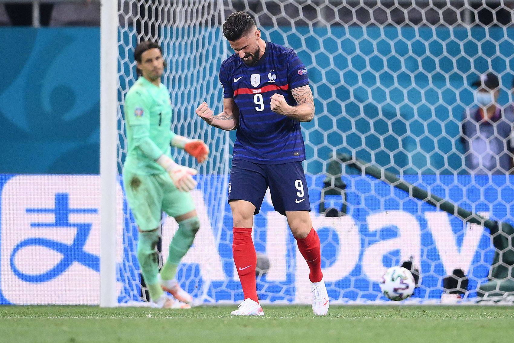 同人动漫tan Cosplay：装扮成动漫角色