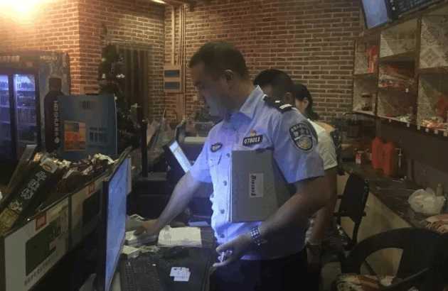 台北娜娜 姐姐的神秘礼物海报