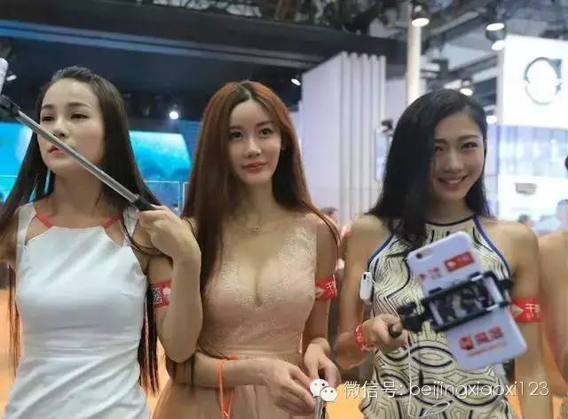 bt视频 我非常乐意为你提供帮助海报