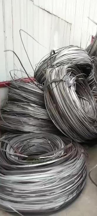 最新乱码人妻一区二区三区 人妻形成新一轮的区区区博弈