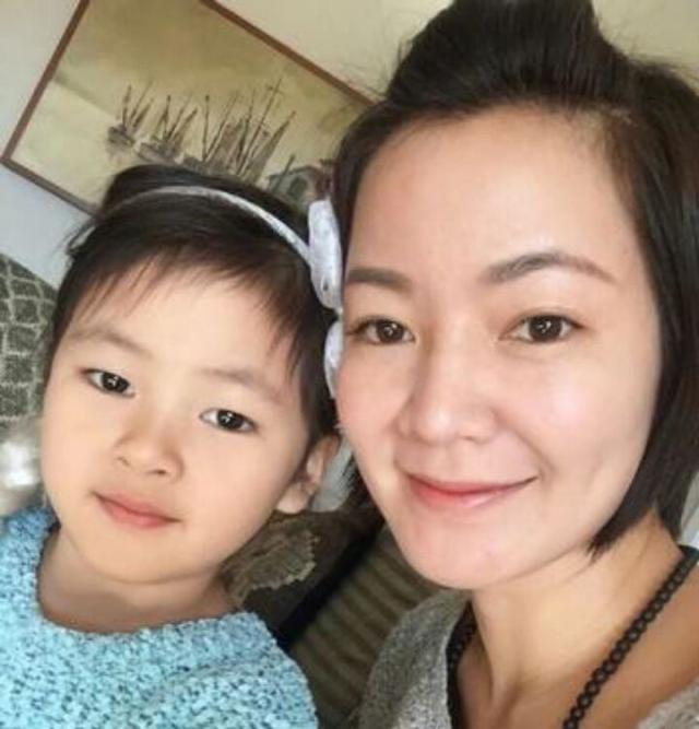 hmv里番 我还没有学会回答这个问题海报