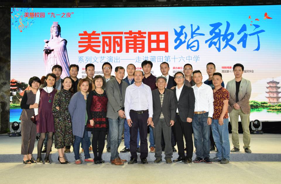 69国产精品视频免费观看，今天免费高清视频观看 海报