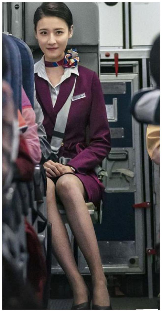 每日黑料网，每日黑料网红黑料 强调时效性与话题性海报