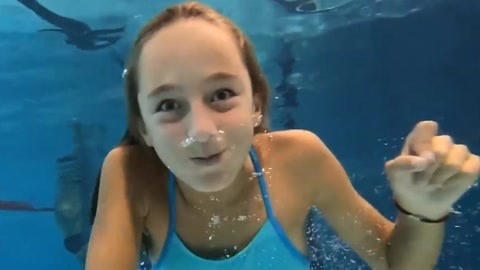 美美哒日本影院海报