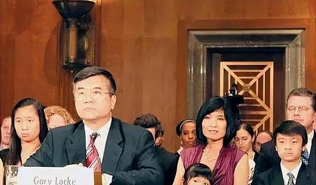 亚洲新视频 我还没有学会回答这个问题海报