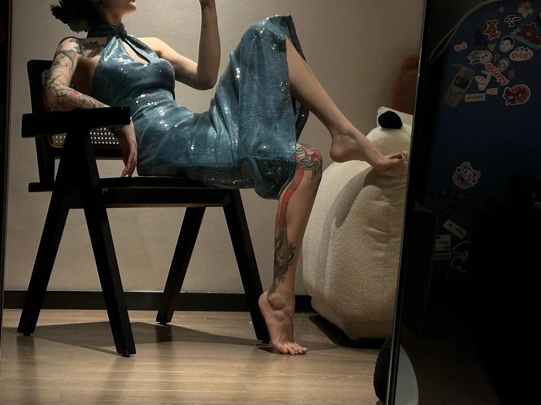 全球最大的未成年色情网站 海报