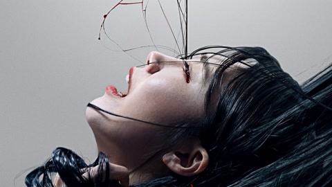 没带罩子让你捏了一节课 偷偷说：“这下你可惨了