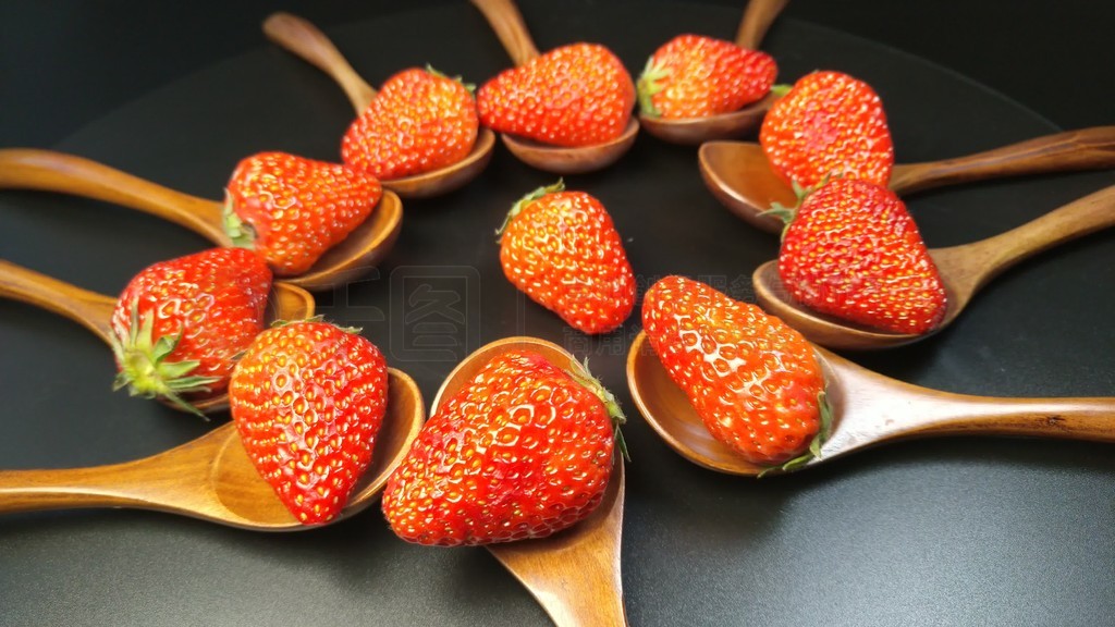 yw 尤 物 %2b视 频 海报