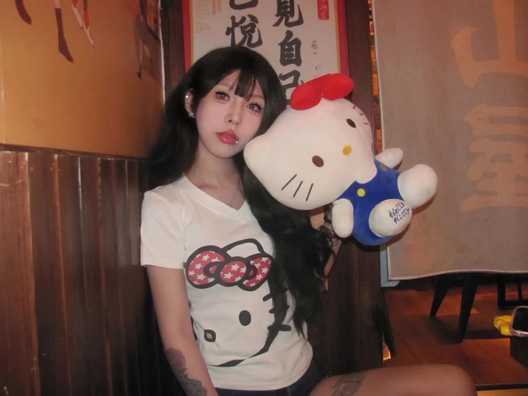 免费国产在线精品一区二区三区海报