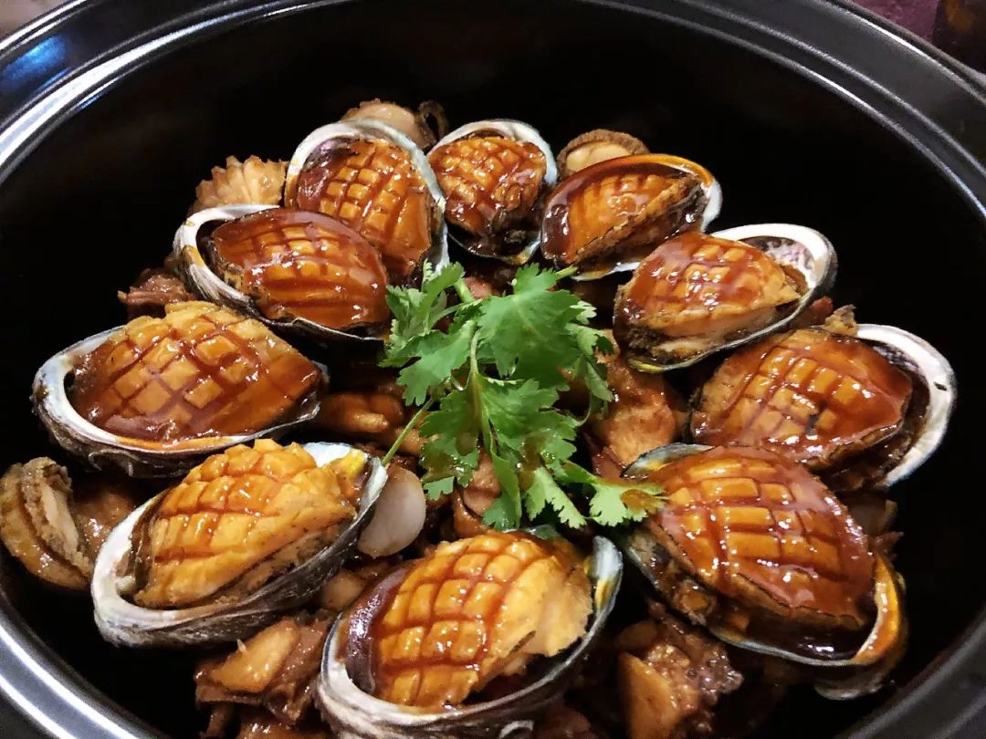 +即 看 影 视 大师兄影视等类似应用海报