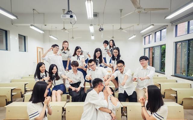 池甜视频 YouTube等）直接搜索“池甜”海报