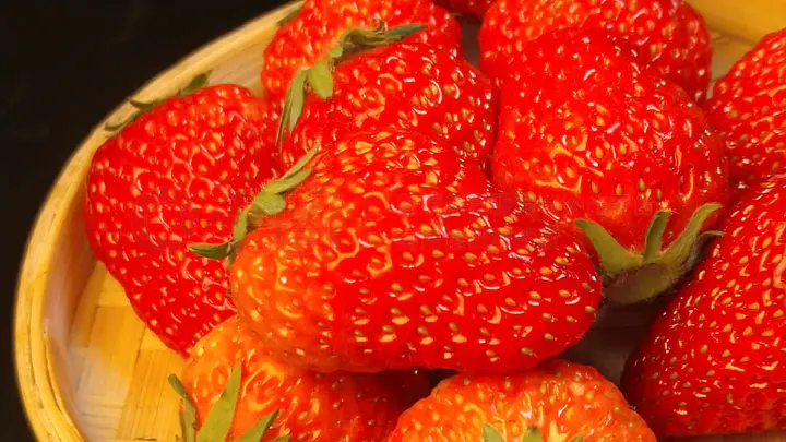 黑闰润黑料网 甚至边缘的黑闰声音