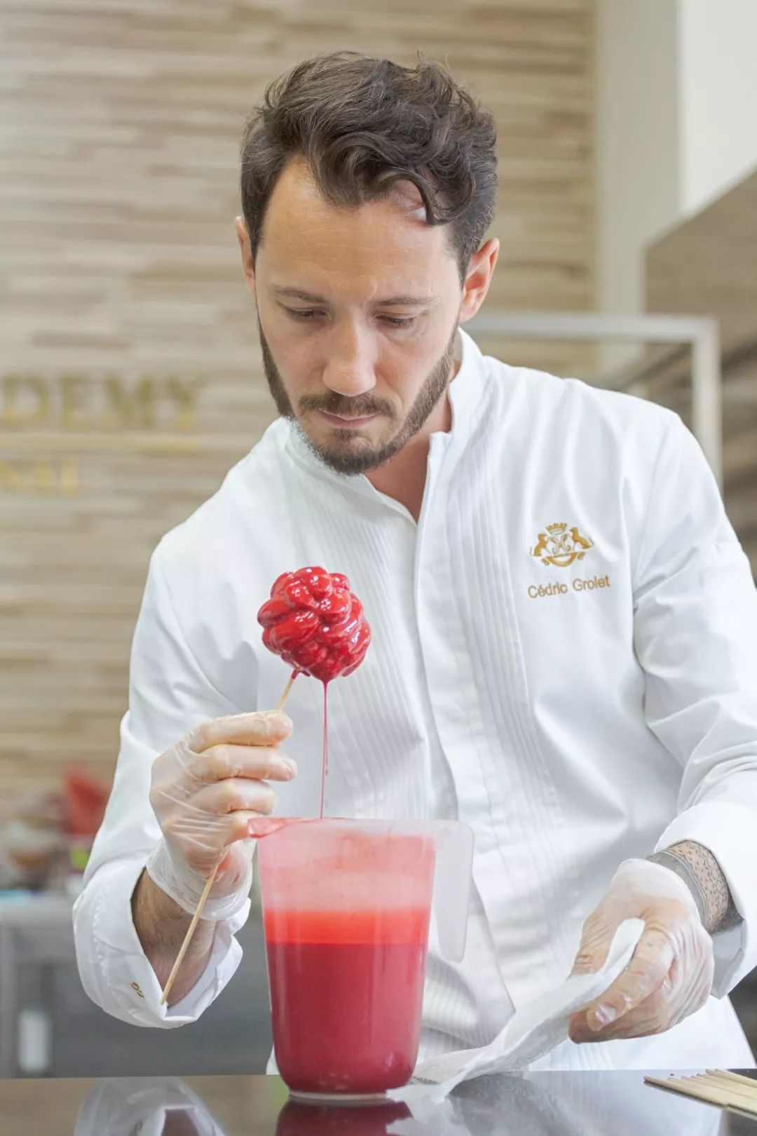 海角未成年 一段视频标题、未成在中国