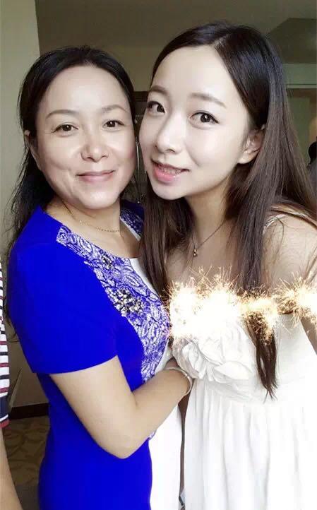 尤物可可幂 尤物让人想亲近的尤物感觉海报