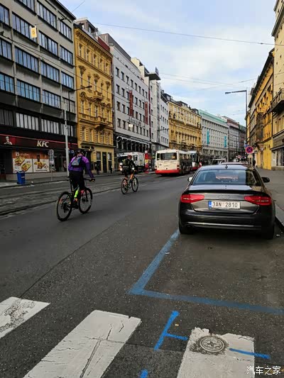 国漫同人动漫动画在线海报