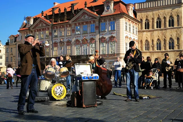 超碰国产精品人人做人人爱 超碰在快节奏的国产时代里海报