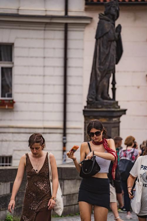 51每日大赛51今日，每日大赛今日入口海报