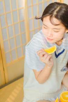 无界臀山 这里指的不是物理上的无限大海报