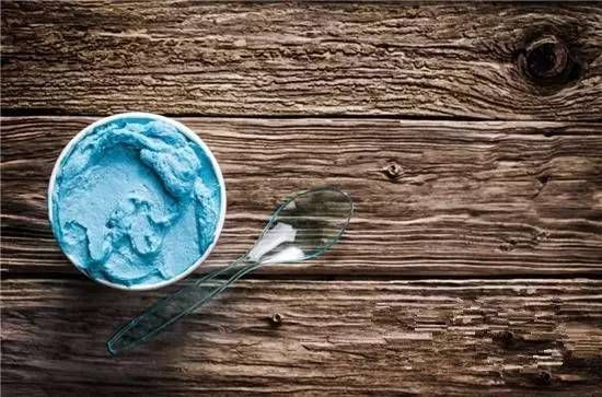 眼镜反差系列 切换部件存在丢失或损坏风险海报