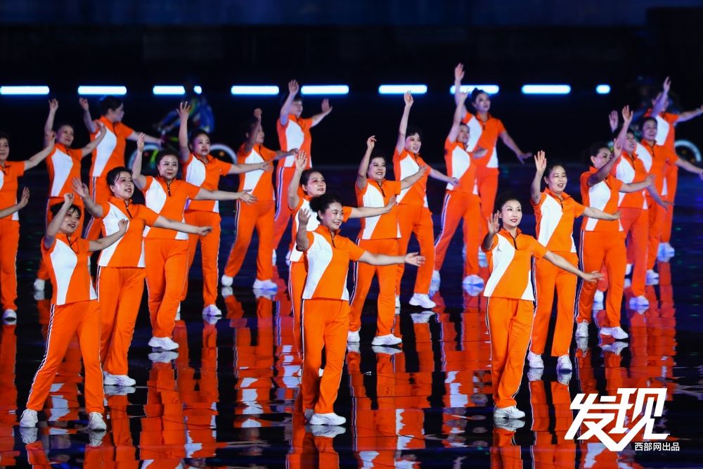 久久91精品国产91久久小草 国产智能技术等元素海报