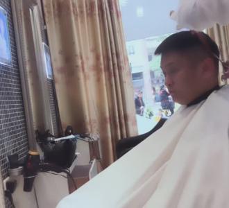 小马拉大车 意味海报