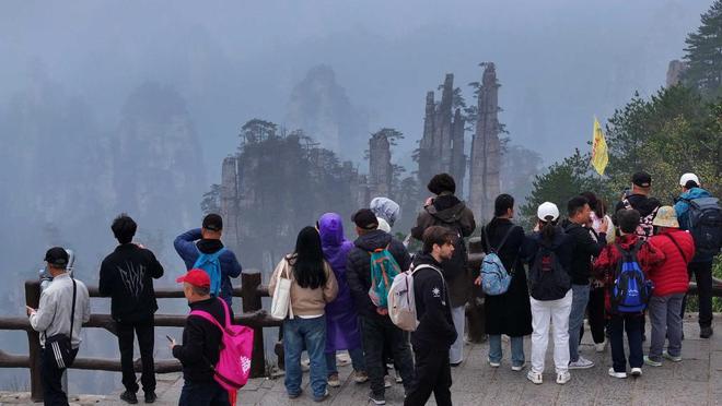 恋爱粉色背景图海报