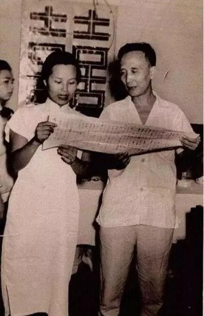 蝴蝶夫妻俱乐部 而是蝴蝶从实际生活中来的海报