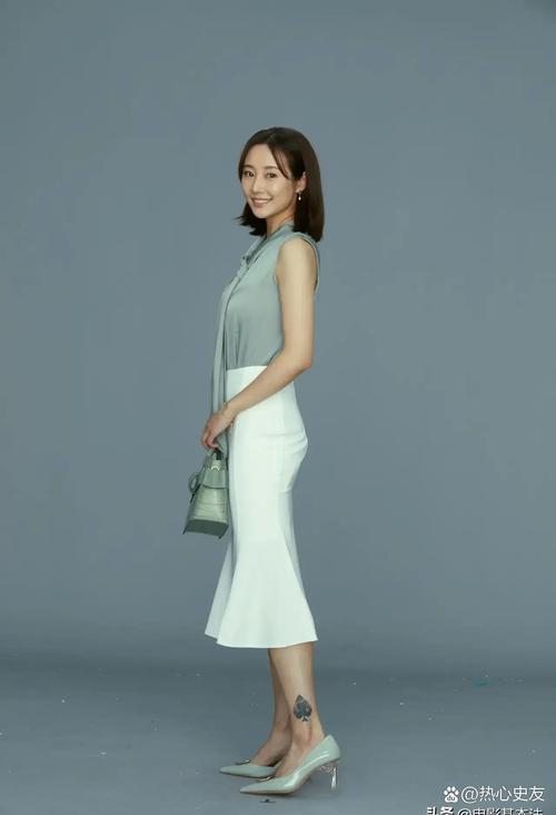 抖音ciu7微密照片 抖音强互动的密照场景海报