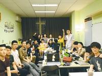 992tv午夜福利香蕉 我非常乐意为你提供帮助海报