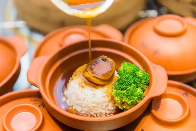 午夜影院日本的海报