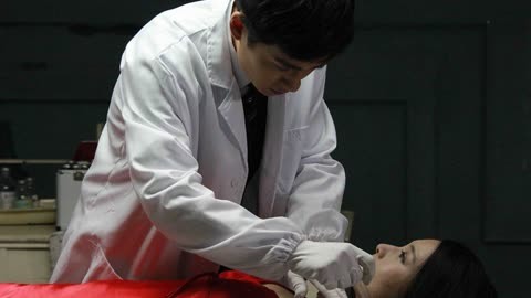 寸止挑战短视频海报