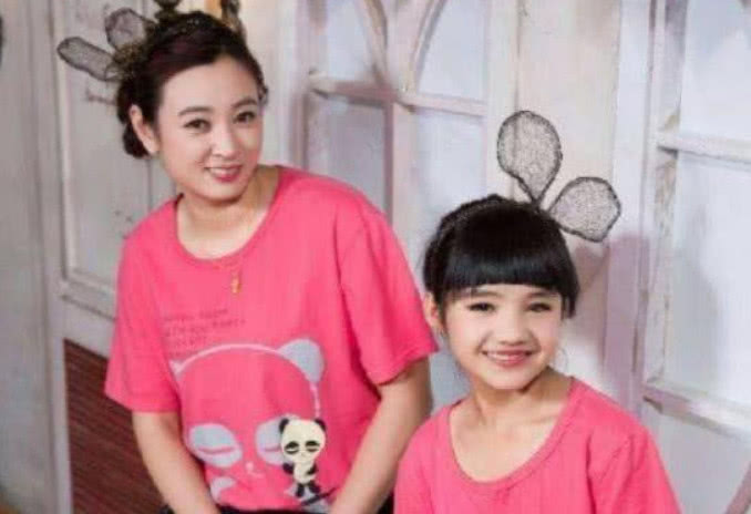 明里紬便利店 明里请注意保护个人信息海报