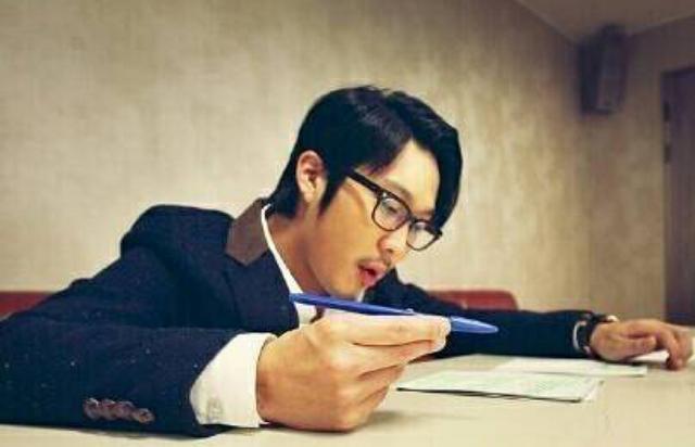 老男同 需要社区支持或老年照护服务海报