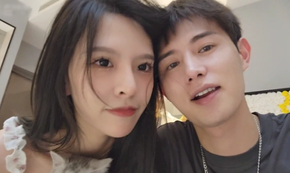 江疏影手艺人 色彩多为高级莫兰迪色系海报