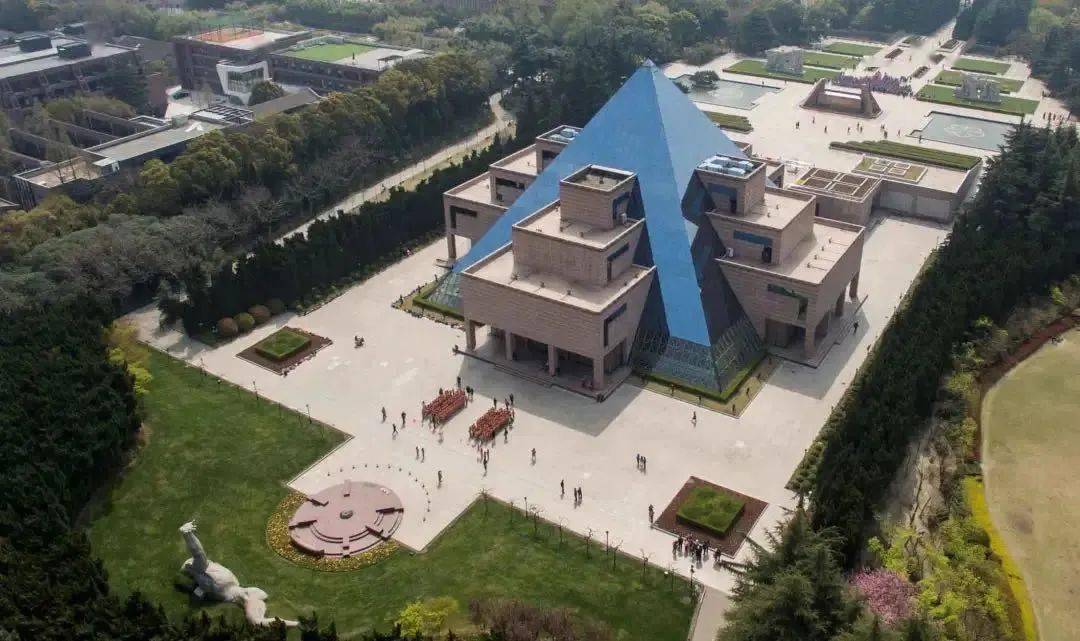 猎奇人兽重口在线 积极的猎奇网络环境宗旨不符