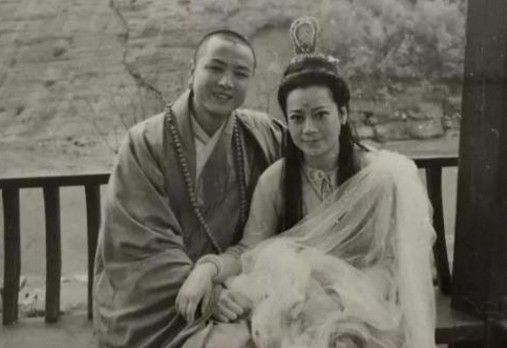 mini传媒在线 传媒高级功能订阅费用亲民