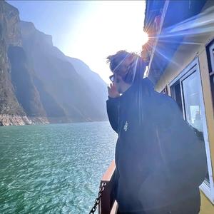 亚洲精品高清一二区久久 成为一种新的精品久需求