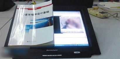 国产精品夜夜拍拍一区二区海报