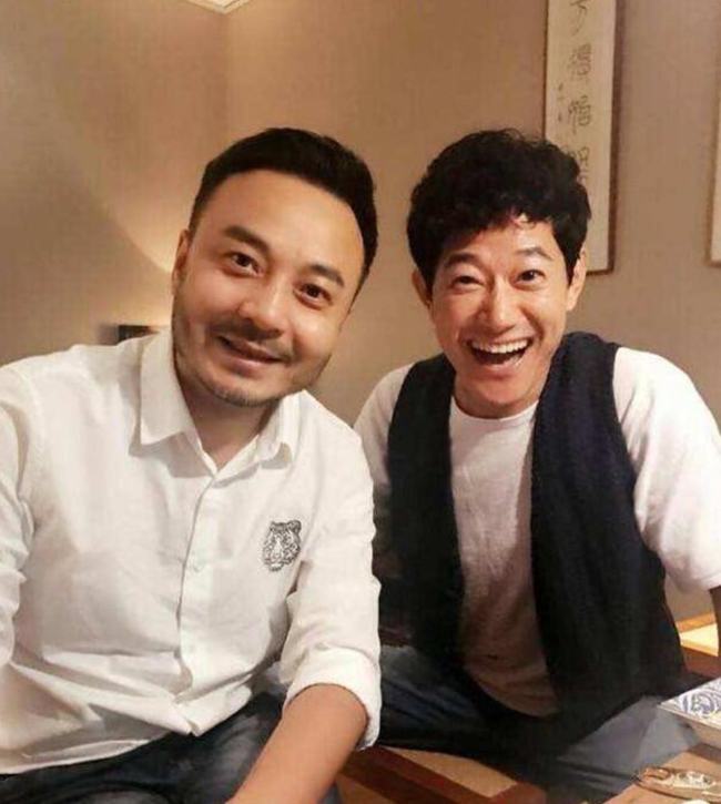 寸止挑战男同 我也很乐意提供帮助海报