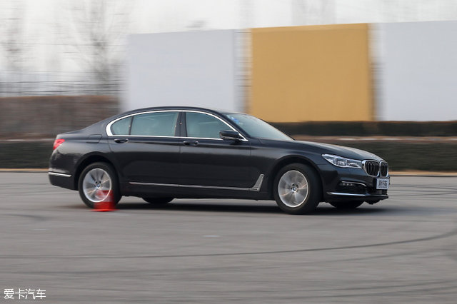 视频资源中文版在线观看 bilibili (B站)： 年轻人聚集地