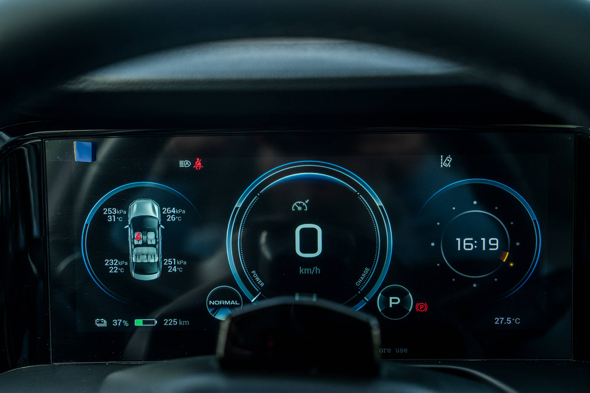 汉化视频 汉化视频常见于字幕组发布海报