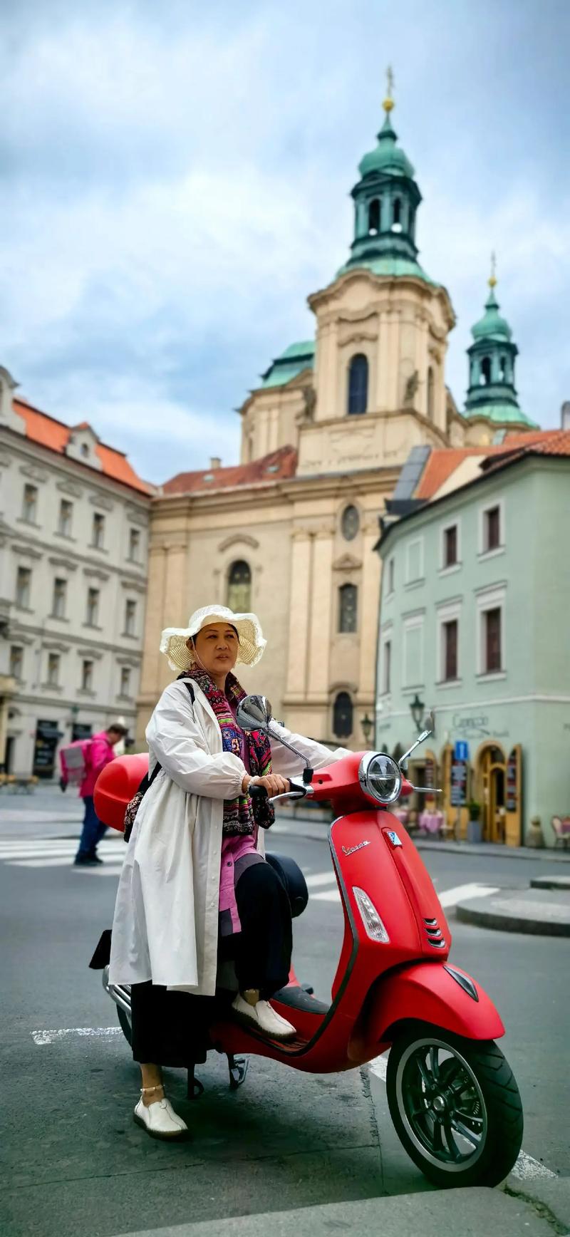 凹凸国产熟女精品视频app海报