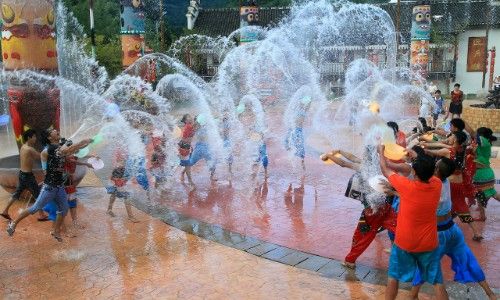 公交车上被人 选择人少的公交时间段乘车